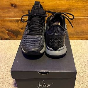 Nike Kyrie Flytrap lV, Size 11